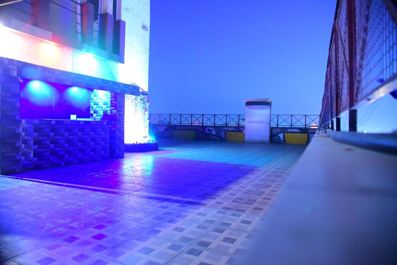 The Park Presidency Hotel Bareilly Exterior photo