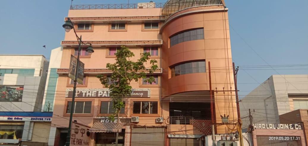 The Park Presidency Hotel Bareilly Exterior photo